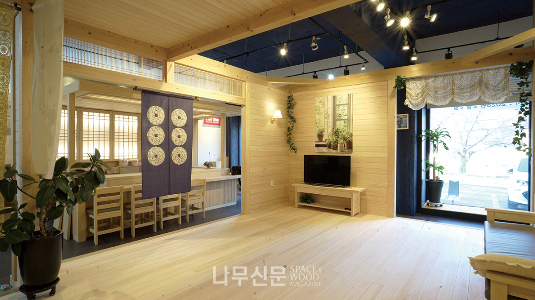 일본목재진흥협회가 마석가구단지 편백마리에 일본 히노끼 프리컷 쇼룸을 오픈했다.